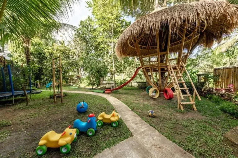 Book a Family Eco-Lodge Stay with Kids – Sustainable Nature Vacations